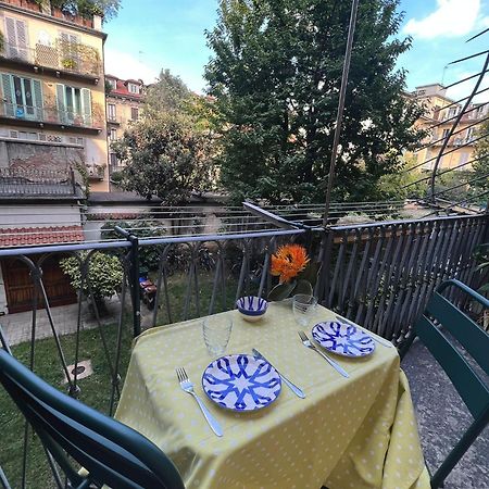 Appartamento Su Cortile Magico Turin Exterior photo