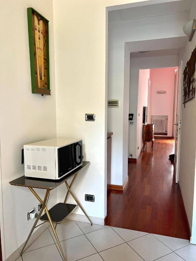 Appartamento Su Cortile Magico Turin Exterior photo